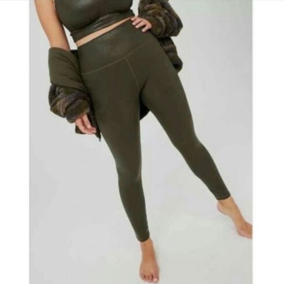 Aerie green high rise crackle leggings - Picture 1 of 7